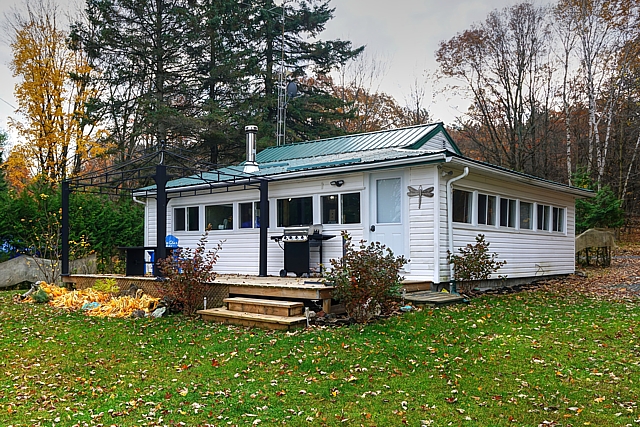 149 Riders Lane, south Frontenac, Ontario, Gurreathomes