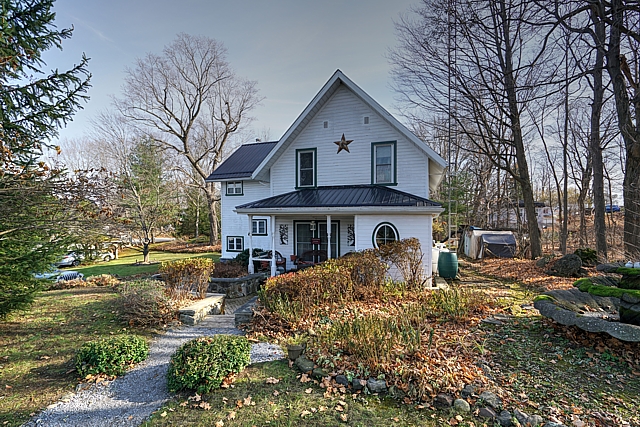 1128 Elizabeth Street, Sharbot Lake, Central Frontenac, Ontario, Gurreathomes