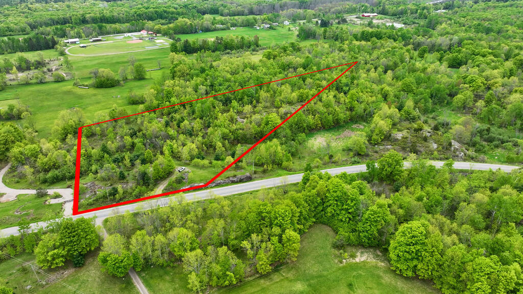 1147 Long Lake Road, Parham