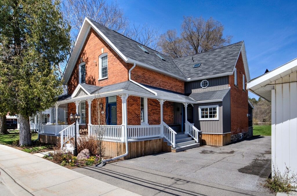 26 Bedford St., Westport