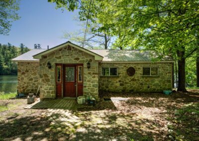 75 Grouse Lane, Kingsford Lake