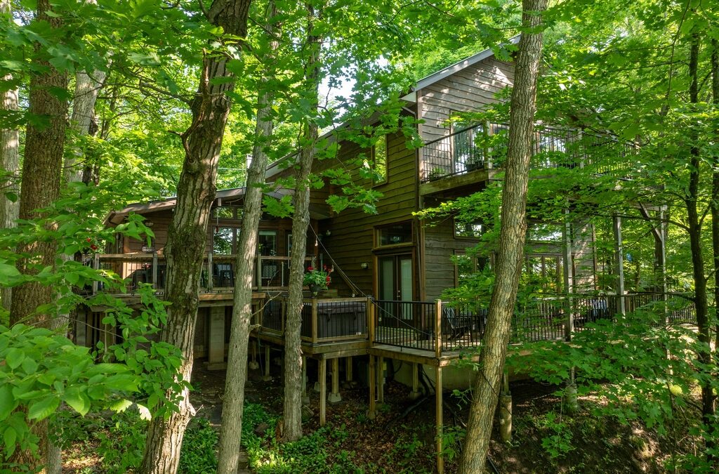 169 Seapoint Lane, Buck Lake