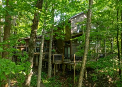 169 Seapoint Lane, Buck Lake