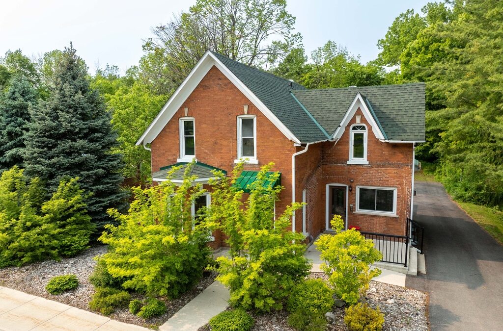 46 Bedford St., Westport