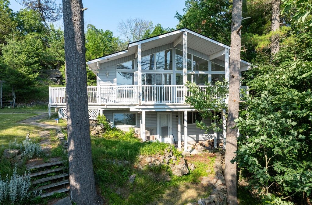 182A Brooks Point Rd., Opinicon Lake