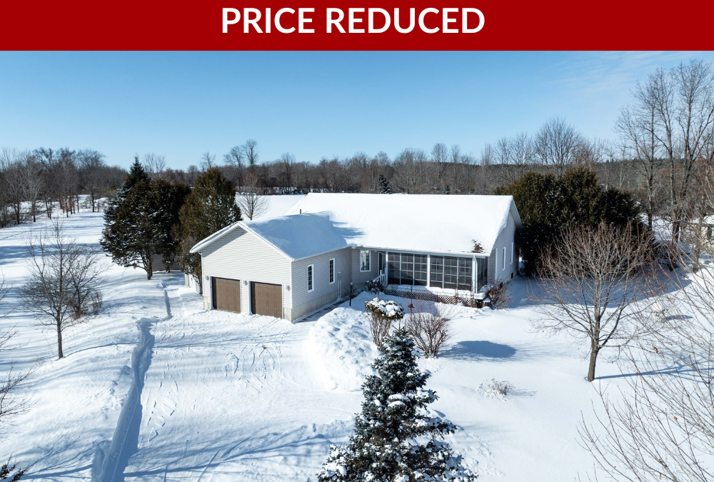 9727 Highway 42, Rideau Lakes