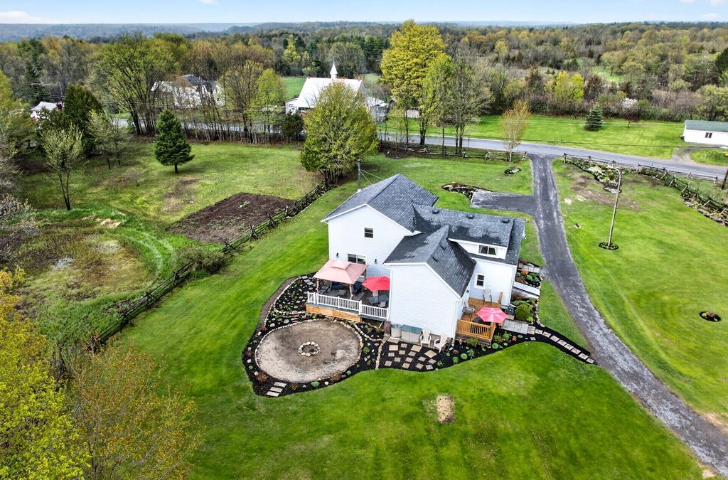 311 Burridge Road, Frontenac