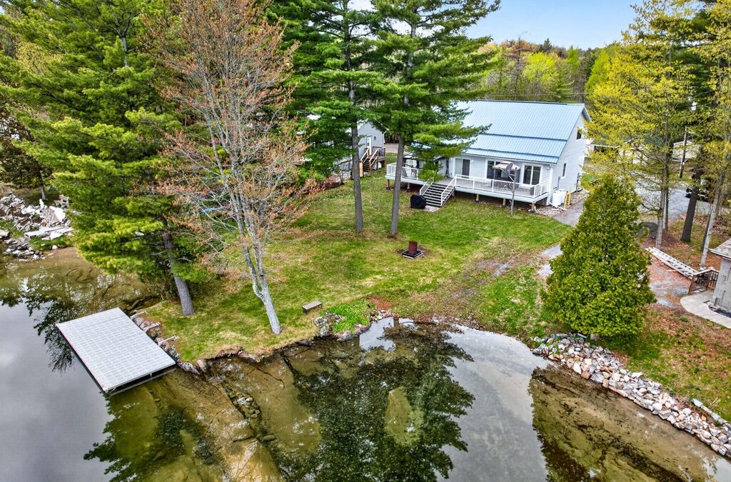 59 West Shore Lane, White Lake