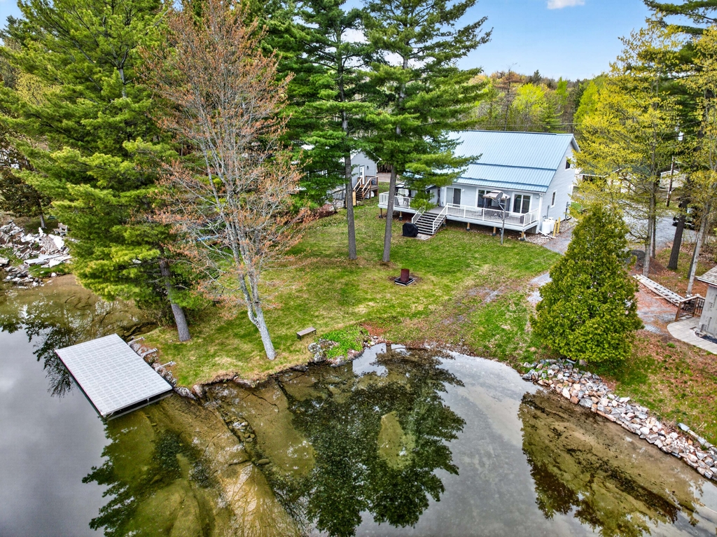 59 West Shore Lane, White Lake