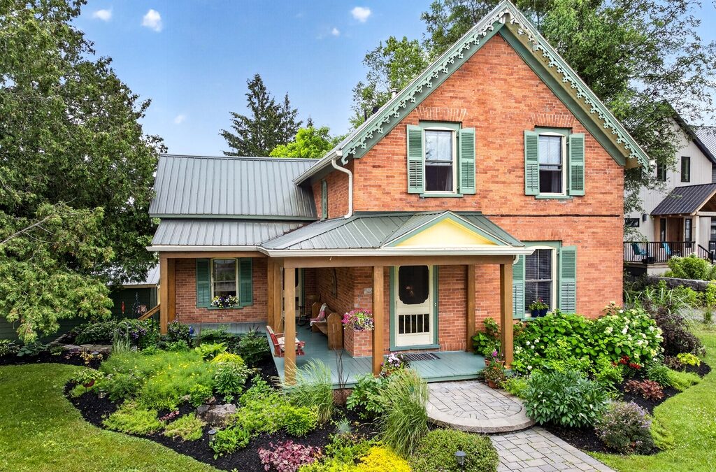 15 Rideau Street, Westport