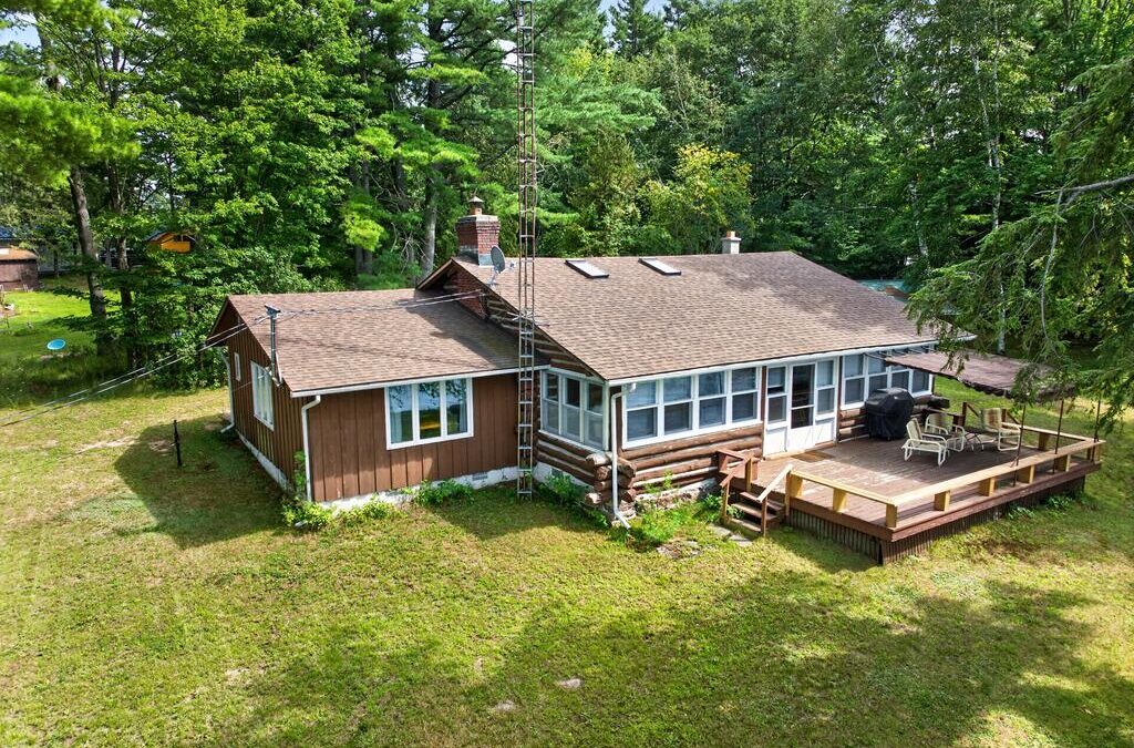 37 Barrel Point Road, Opinicon Lake